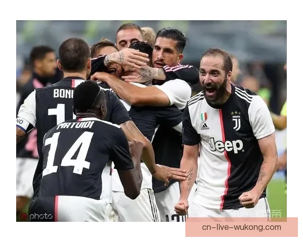 黑狗直播足球带你直击五大联赛精彩赛事实时互动解析全程陪伴专业解说